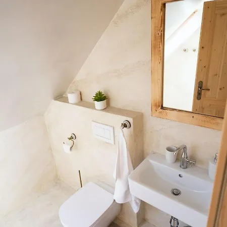 - Vinarstvi Hanus 3* Blucina