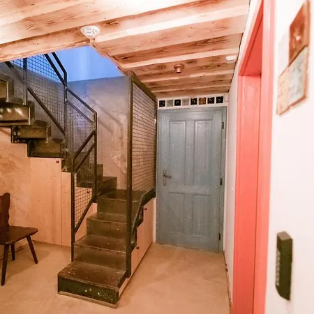 - Vinarstvi Hanus Guest house Blucina
