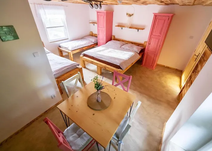 - Vinarstvi Hanus 3*