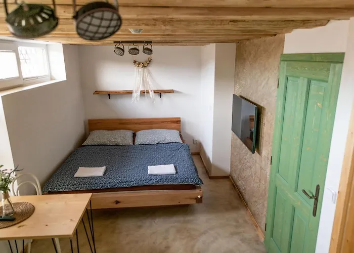 - Vinarstvi Hanus Guest house Blucina