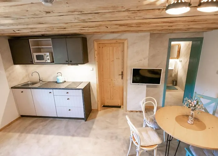 - Vinarstvi Hanus Guest house Blucina