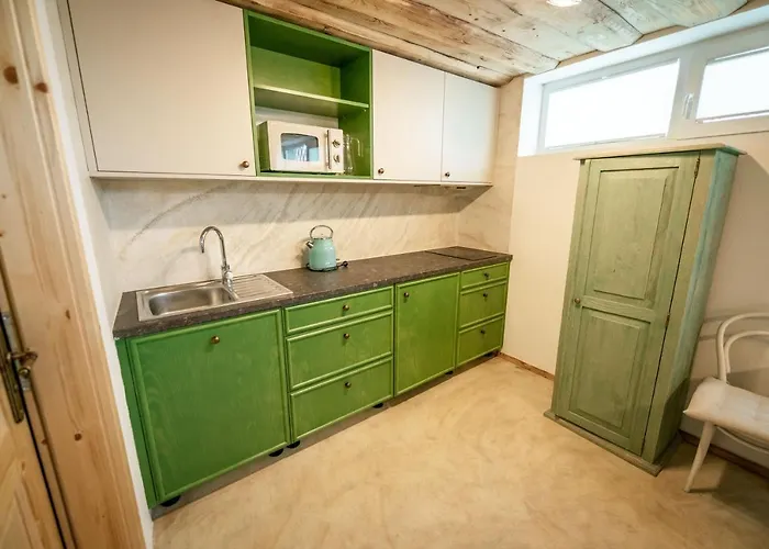 - Vinarstvi Hanus 3* Blučina